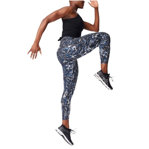 Sweaty Betty Blue Snake Print High Rise 7/8 Pocket Legging - Picture 2 of 9